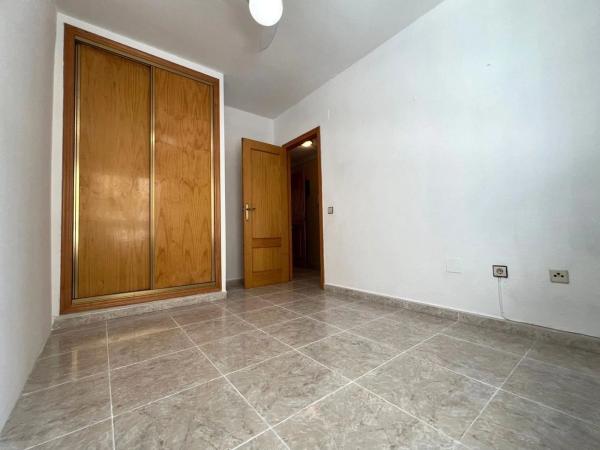Venta de piso en Calle Benejúzar, Torrevieja
 photo 1