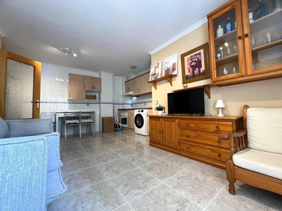 Venta de piso en Calle Benejúzar, Torrevieja
 photo 3