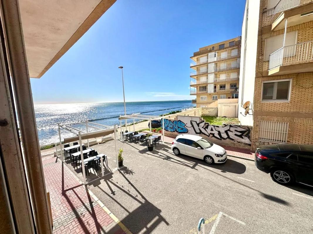 Sprzedaż mieszkania w Avenida Desiderio Rodríguez, Torrevieja
 photo 2