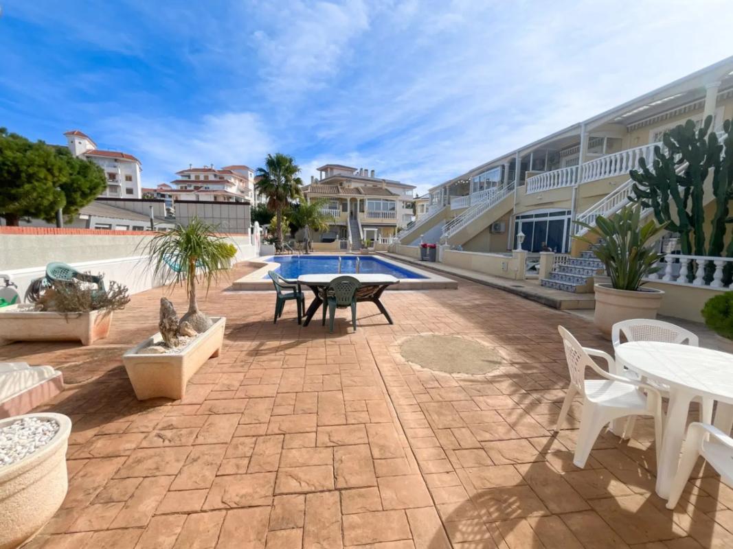 Venta de piso en Calle Sauce, Torrevieja
photo 3