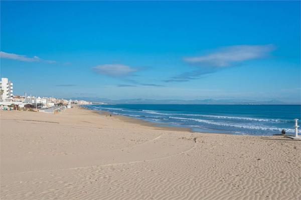 Dom szeregowy na sprzedaż w  Avenida Suiza , Torrevieja photo 1