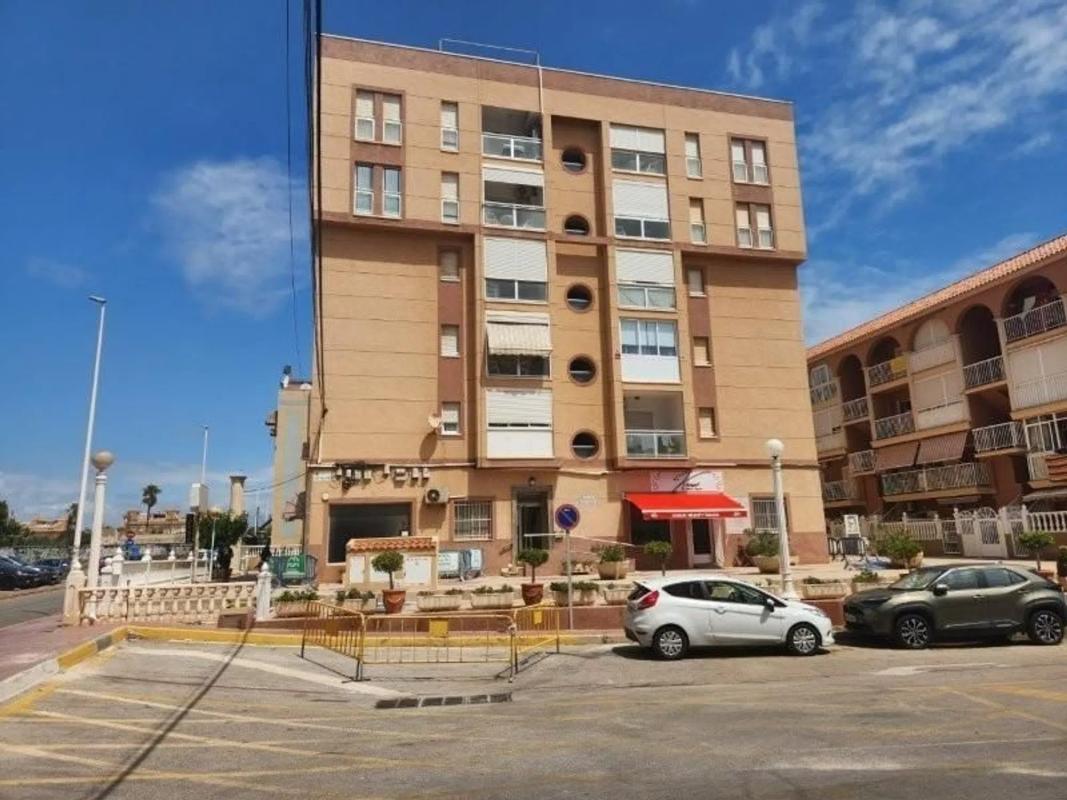 Venta de piso en Barrio Gaspar Perrelló, Torrevieja
 photo 4