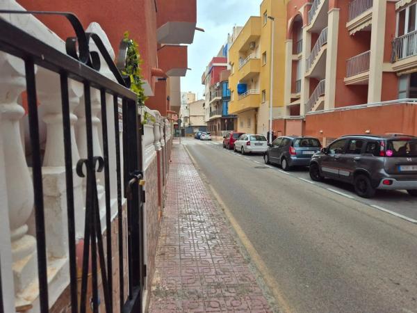 Venta de piso en Calle Antonio Gil, 14, Torrevieja
thumbnail 1