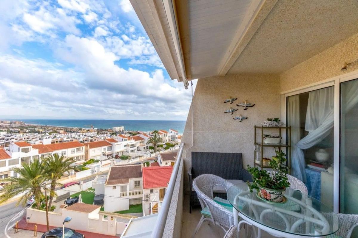 Venta de ático en Barrio Cabo Cervera, Torrevieja photo 5
