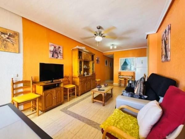 Venta de piso en Barrio Gaspar Perrelló, Torrevieja
 photo 4