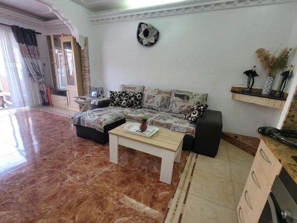 Chalet adosado en venta en Avenida Robleda , Torrevieja thumbnail 1