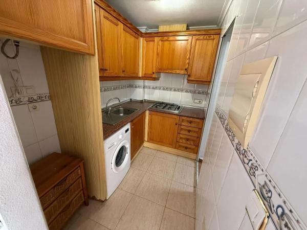 Terraced house for sale at  Calle Halcón , Torrevieja photo 1