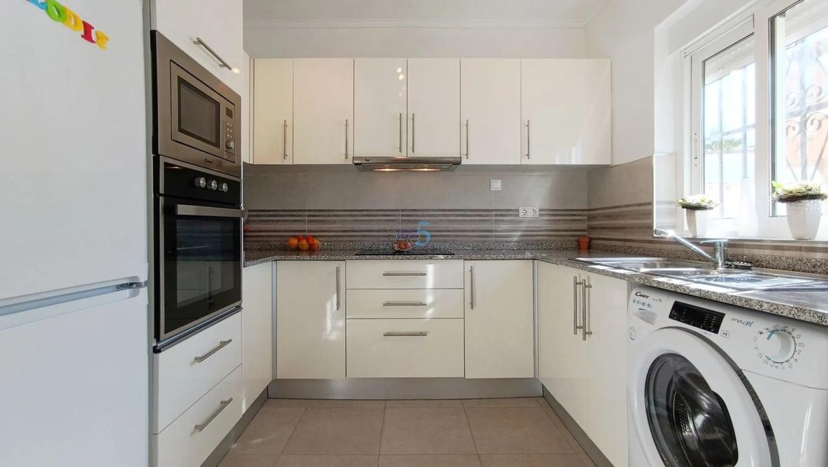 Venta de chalet independiente en Barrio La Siesta - El Salado - Torreta, Torrevieja
photo 3