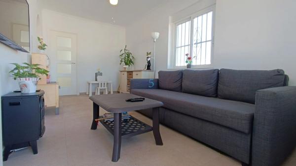 Independent chalet for sale in Barrio La Siesta - El Salado - Torreta, Torrevieja
 photo 4