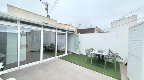 Sale of flat in TORRETAS 3, Torrevieja
 photo 4