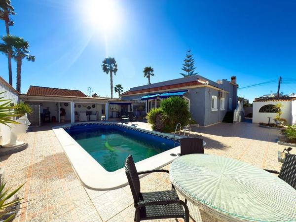 Independent chalet for sale in Barrio La Siesta - El Salado - Torreta, Torrevieja
thumbnail 1