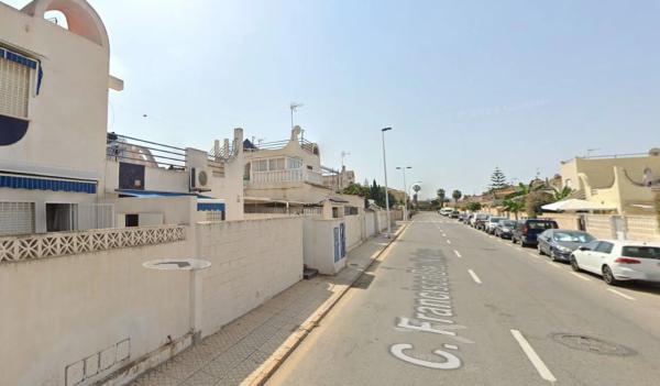 Sale of flat in Calle Joaquín García Sánchez, 37, Torrevieja
 photo 2