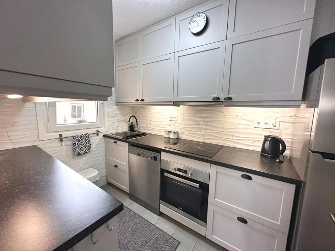 Sale of apartment in Calle Chiva, Torrevieja
photo 4