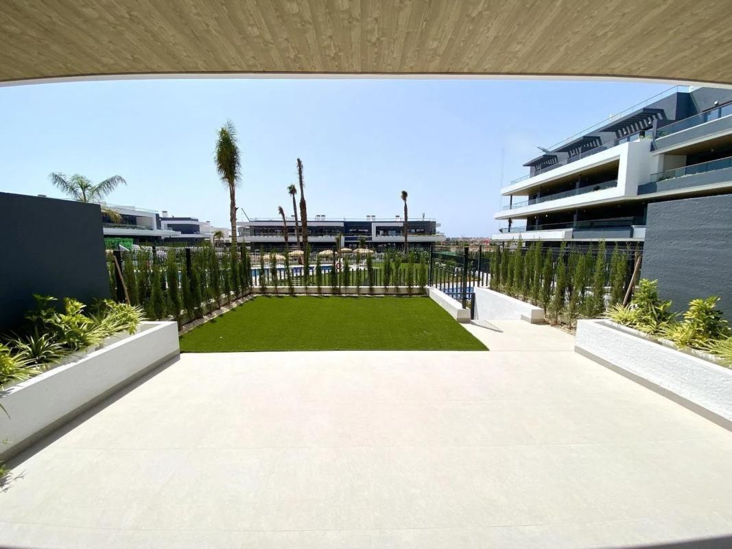 Venta de piso en Barrio La Siesta - El Salado - Torreta, Torrevieja
photo 4