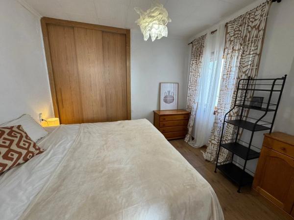 Chalet independiente en venta en Barrio Los Balcones - Los Altos del Edén, Torrevieja
photo 1
