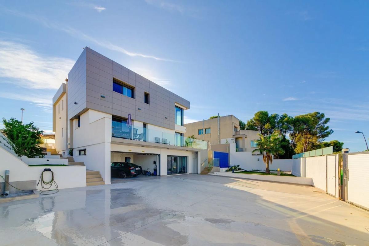 Venta de chalet independiente en Avenida Elche Bal, 114, Torrevieja
 photo 4