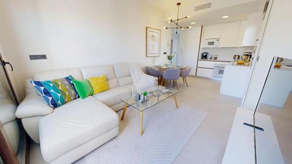 Independent chalet for sale in Barrio Los Balcones - Los Altos del Edén, Torrevieja
thumbnail 1