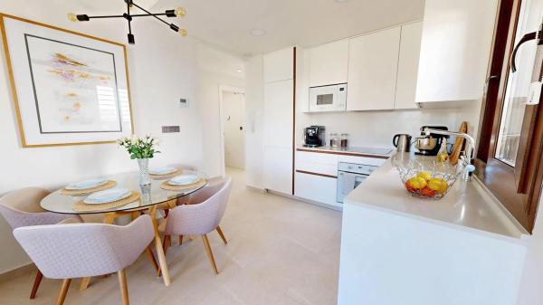 Independent chalet for sale in Barrio Los Balcones - Los Altos del Edén, Torrevieja
thumbnail 2