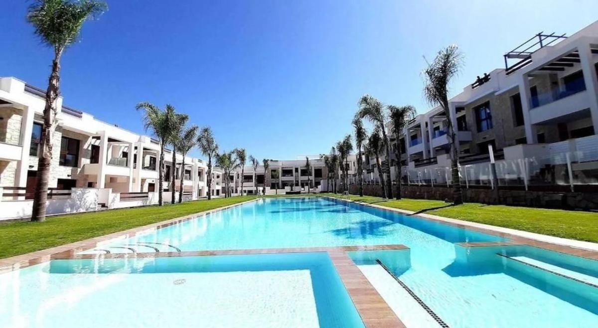 Sale of apartment in Avenida Espuña, 3, Torrevieja
photo 1