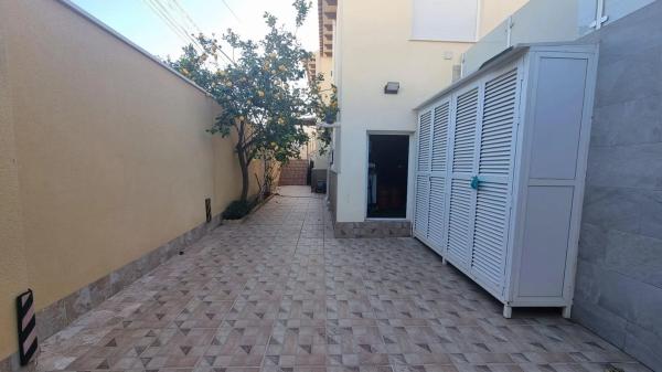 Independent chalet for sale in Calle PEGO s/n, Torrevieja
photo 1