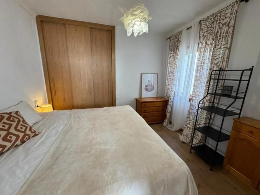Venta de piso en Calle Taga, Torrevieja
photo 1