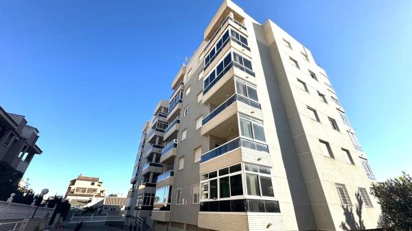 Ático en venta en  Calle Talía, 4, Torrevieja photo 1