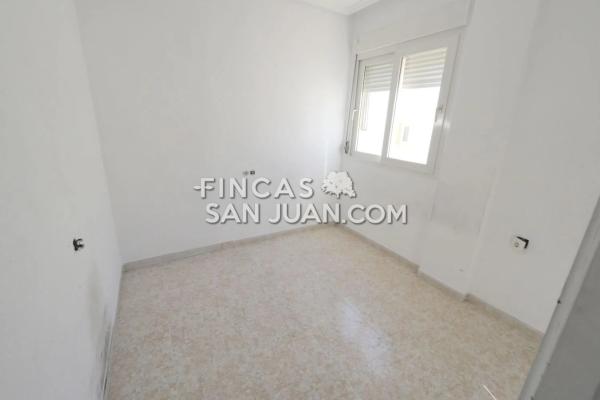 Venta de piso en Urbanización PARQUE DE LAS NACIONES I, Torrevieja
 photo 4
