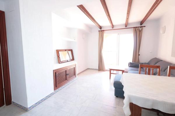 Venta de piso en Avenida Roentgen, 5, Torrevieja
 photo 1