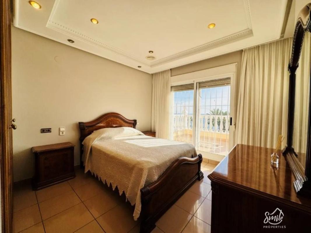 Venta de chalet independiente en Barrio Miramar - Torre del Moro, Torrevieja
photo 3