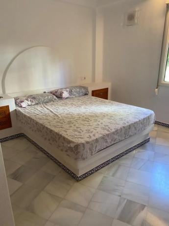 Sale of flat in Avenida Roentgen, Torrevieja
 photo 1