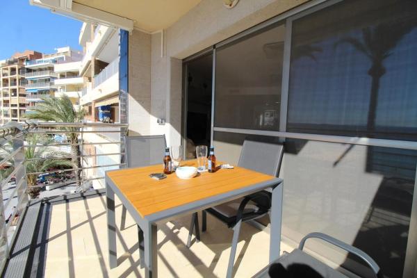 Venta de piso en Avenida de la Purisima, 14, Torrevieja
photo 1