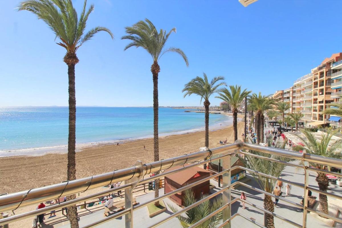 Venta de piso en Avenida de la Purisima, 14, Torrevieja
 photo 2