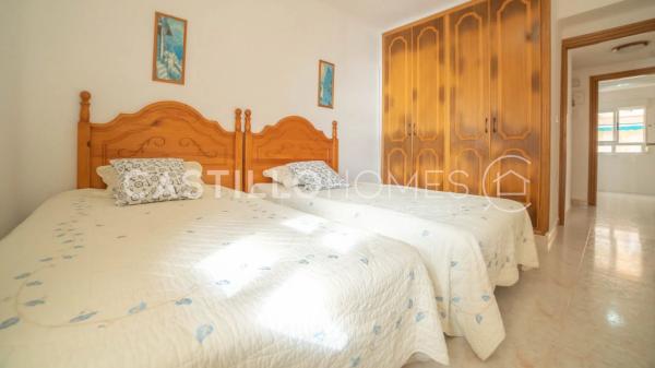 Venta de piso en Barrio Playa del Cura, Torrevieja
photo 1