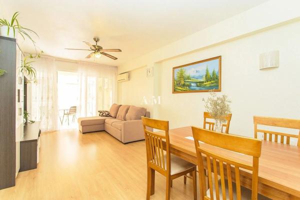 Venta de piso en Barrio Playa del Cura, Torrevieja
thumbnail 1