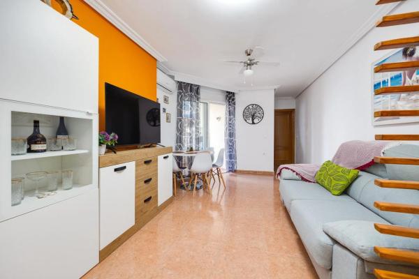 Venta de piso en Calle la Sal, 12, Torrevieja
 photo 1