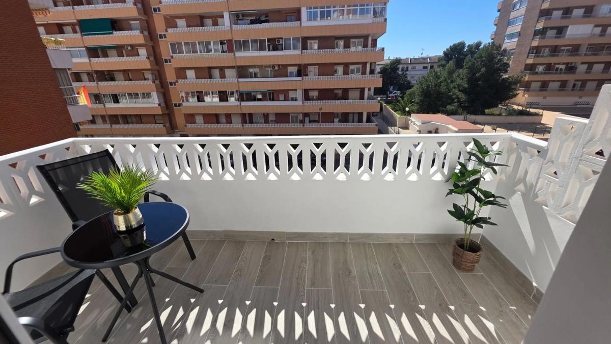 Продажа квартиры на Calle Arrecife, 13, Торревьеха
photo 1