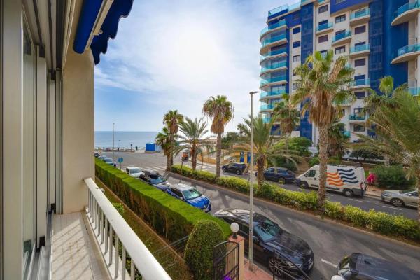 Venta de piso en Avenida de las Olas s/n, Torrevieja
 photo 2