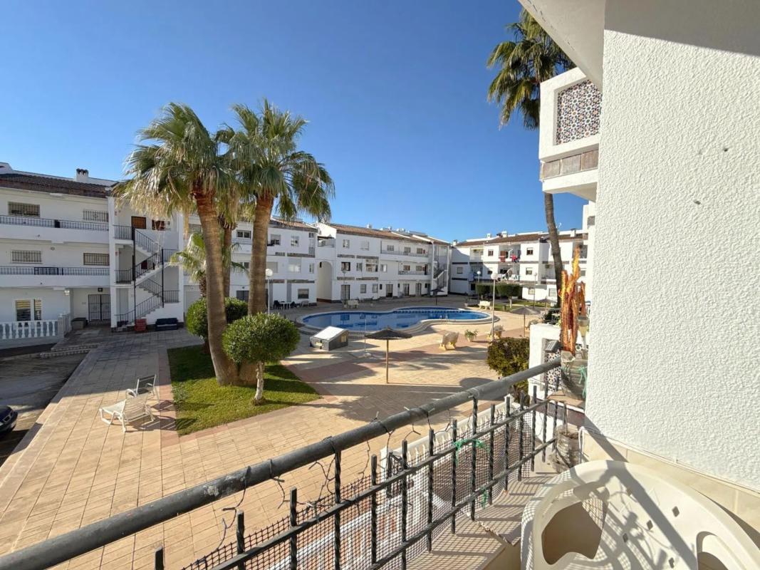 Venta de piso en Calle Caballito de Mar, Torrevieja
 photo 2