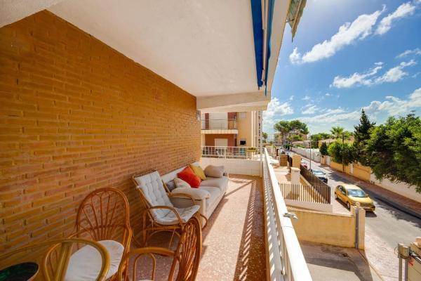 Venta de piso en Calle Pleamar, Torrevieja
 photo 1
