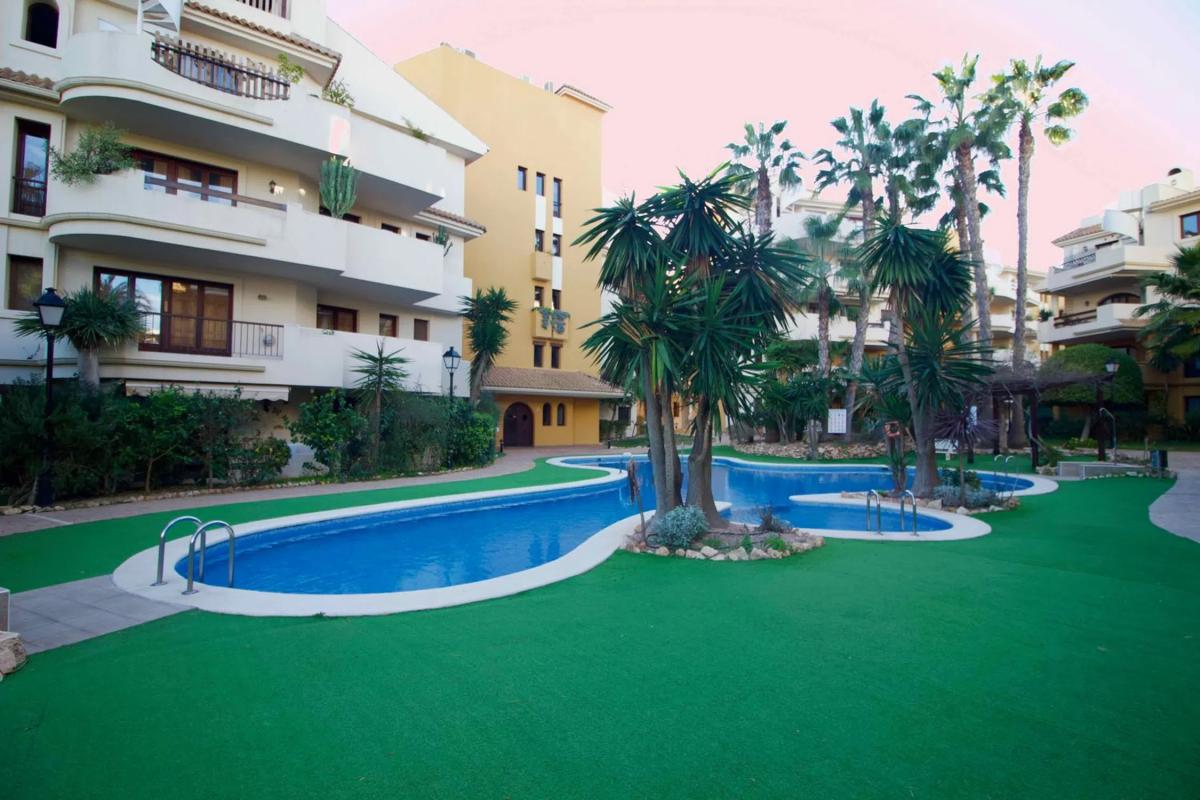 Продажа квартиры на Calle Marejadilla, Торревьеха
photo 3