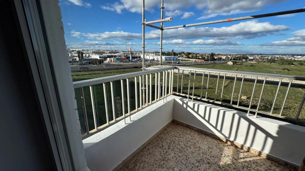 Продажа квартиры на Calle Arrecife, Торревьеха
photo 4