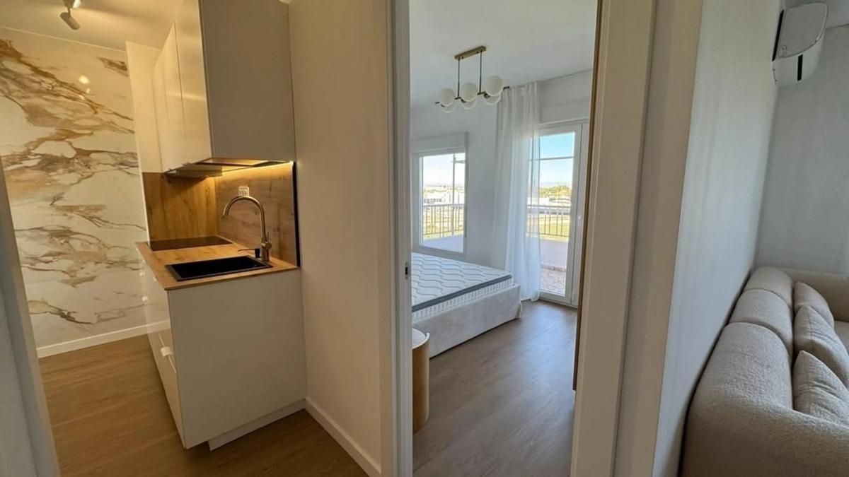 Venta de piso en Avenida de las Olas, Torrevieja
photo 1
