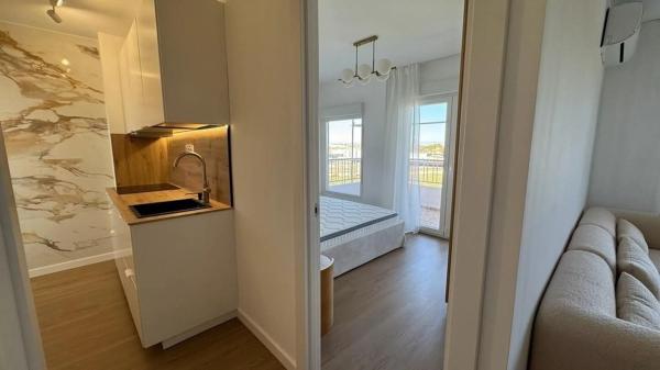 Venta de piso en Avenida de las Olas, Torrevieja
photo 1