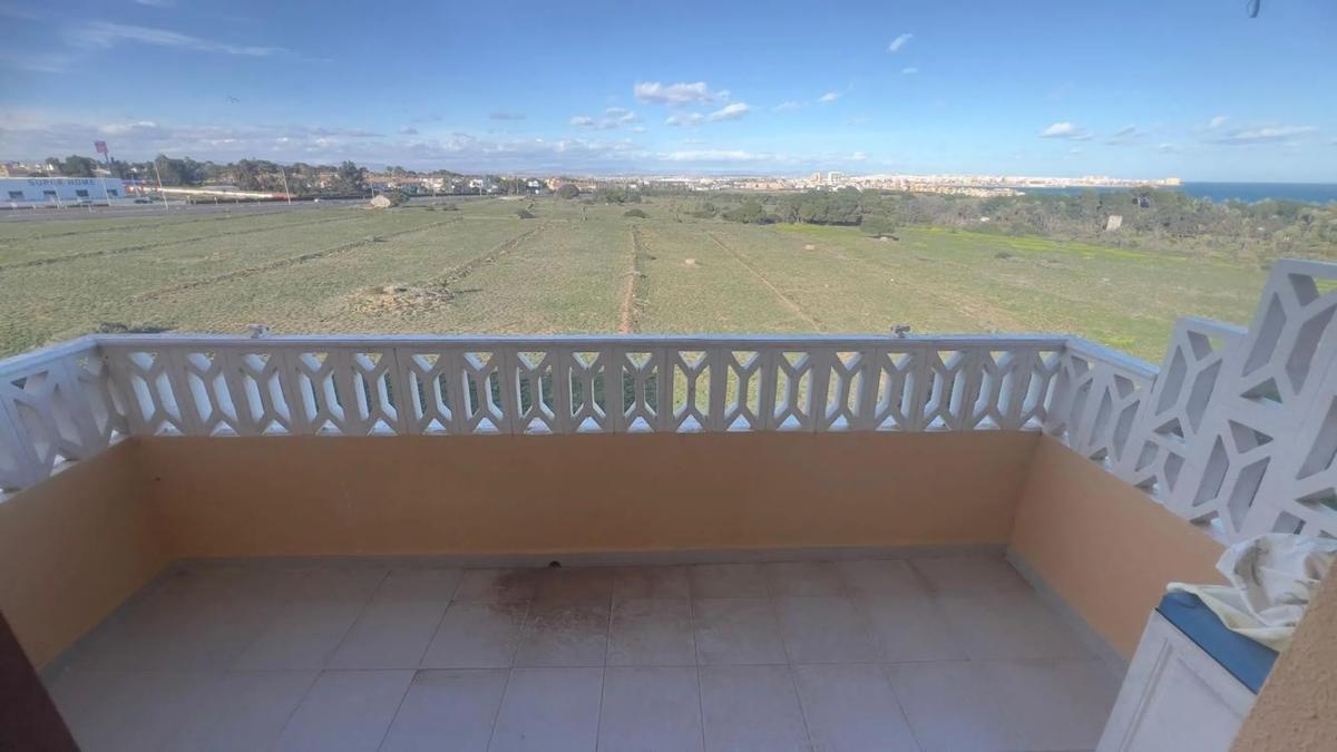 Продажа квартиры на Calle Arręcife s/n, Торревьеха
 photo 2