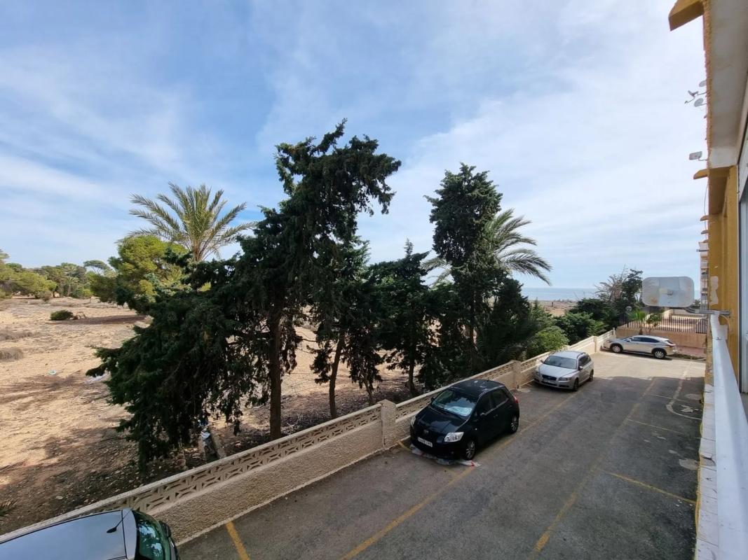 Venta de piso en Calle Pleamar, 9, Torrevieja
 photo 2