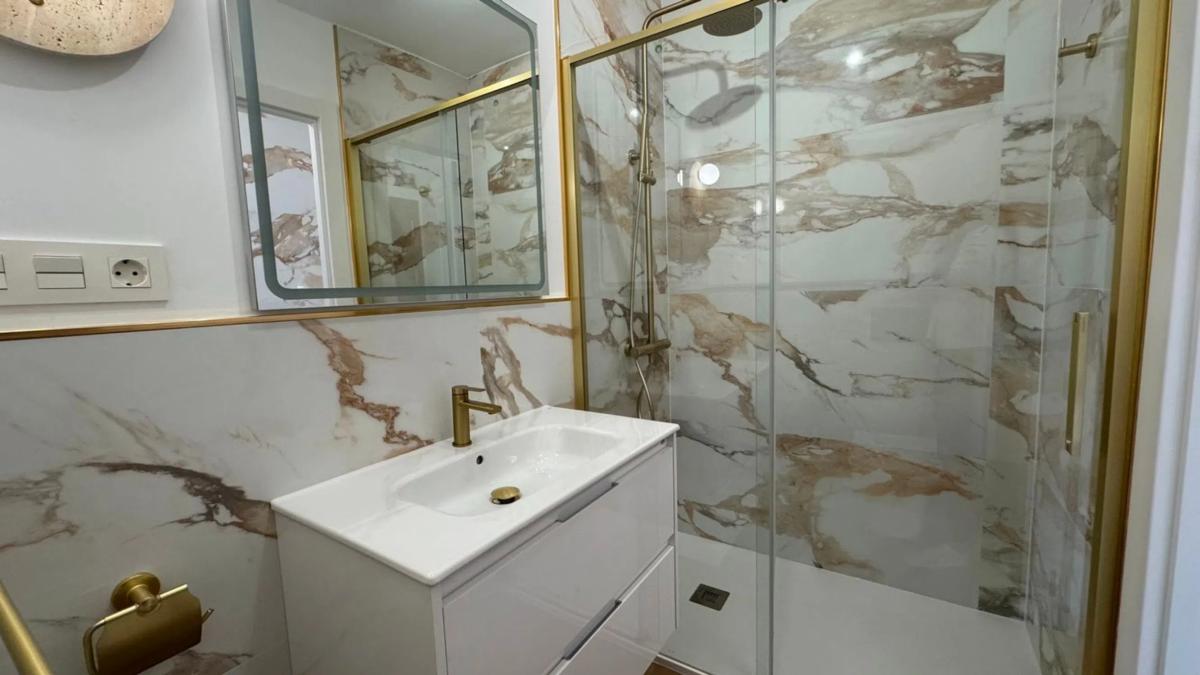Sale of apartment in Calle Arrecife, Torrevieja
photo 5