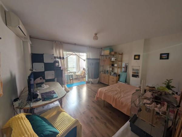 Venta de piso en Avenida de las Olas, Torrevieja
photo 1