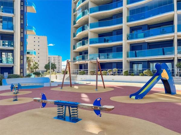Venta de piso en Calle Poseidón, Torrevieja
photo 1