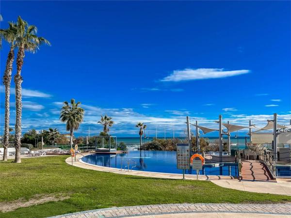 Venta de piso en Calle Poseidón, Torrevieja
thumbnail 2