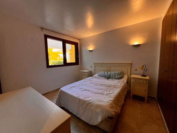 Venta de piso en Calle Mar Gruesa, Torrevieja
thumbnail 1